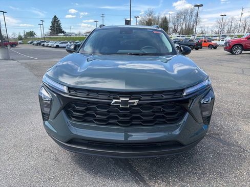 New 2026 Chevrolet Trax LT FWD image 2