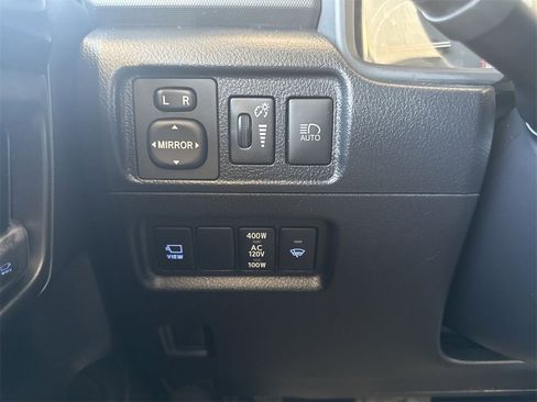 Used 2022 Toyota 4Runner TRD Off-Road Premium image 18