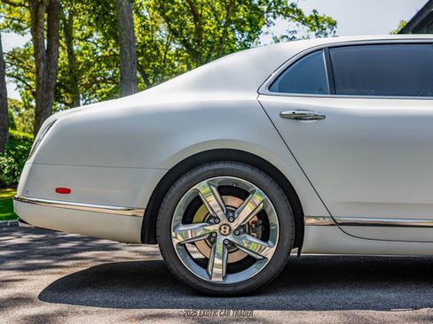 Used 2019 Bentley Mulsanne Speed image 10