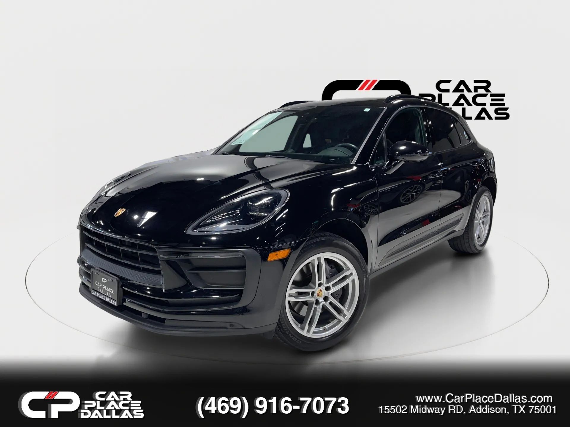 Used 2022 Porsche Macan w/ Driver Memory Package AWD/4WD image 2
