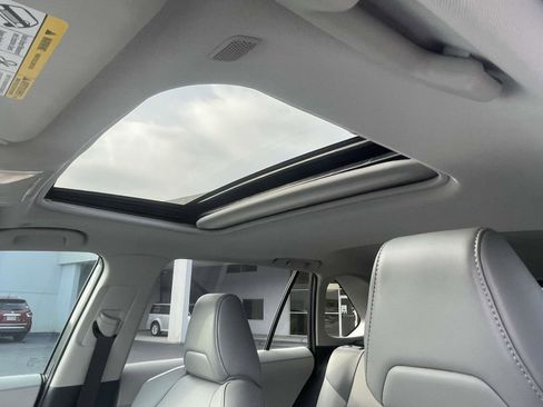 Used 2023 Toyota RAV4 XLE Premium image 2