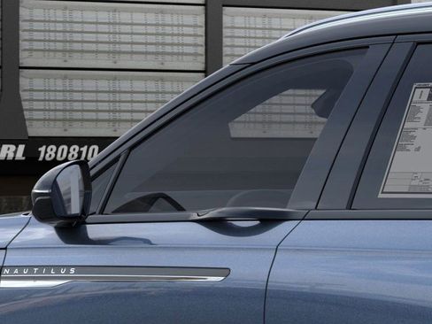 New 2026 Lincoln Nautilus Reserve image 21