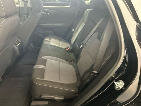 Used 2025 Chevrolet Blazer LT AWD/4WD image 5