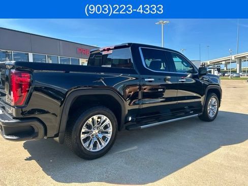 Used 2025 GMC Sierra 1500 Denali AWD/4WD image 15