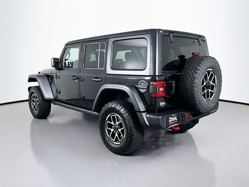 Used 2026 Jeep Wrangler Unlimited Rubicon AWD/4WD image 10