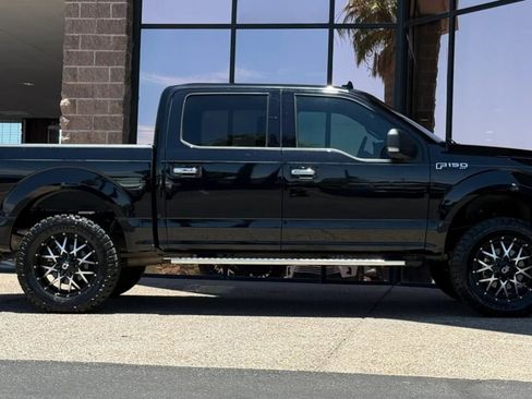 Used 2018 Ford F150 XLT w/ Equipment Group 302A Luxury AWD/4WD image 15