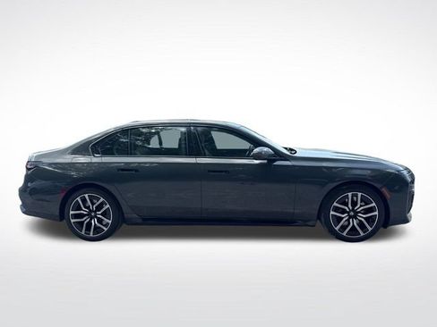 Used 2023 BMW 760i xDrive w/ Parking Assistance Package AWD/4WD image 7