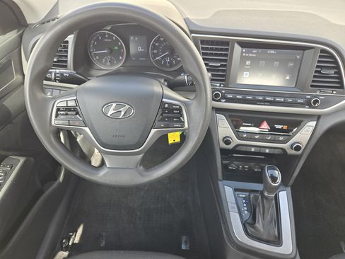 Used 2018 Hyundai Elantra SEL image 25