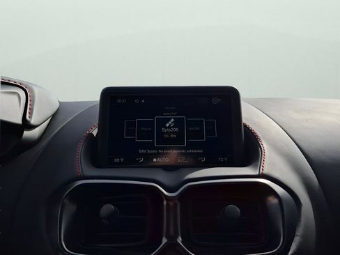 Used 2019 Aston Martin V8 Vantage Coupe image 30