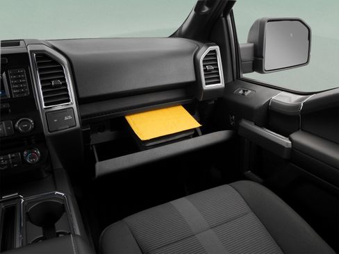 Used 2017 Ford F150 XLT w/ Equipment Group 302A Luxury AWD/4WD image 33
