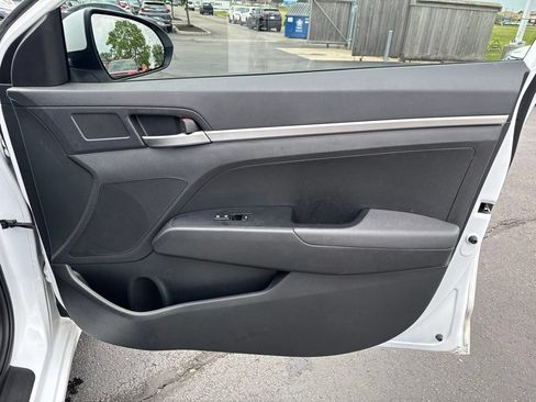 Used 2020 Hyundai Elantra SE w/ Cargo Package (C1) FWD image 36