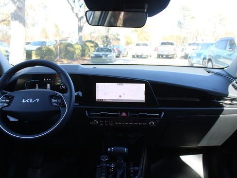New 2026 Kia Niro LX FWD image 25