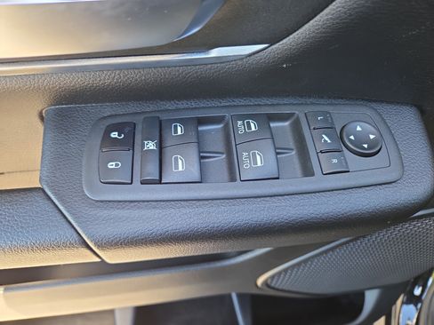 Certified 2022 RAM 1500 Big Horn AWD/4WD image 32