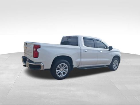Used 2025 Chevrolet Silverado 1500 LTZ w/ LTZ Premium Package image 8