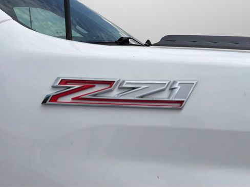 Used 2023 Chevrolet Silverado 2500 LT w/ Convenience Package AWD/4WD image 10