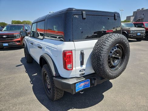 New 2026 Ford Bronco Big Bend w/ Black Appearance Package AWD/4WD image 9