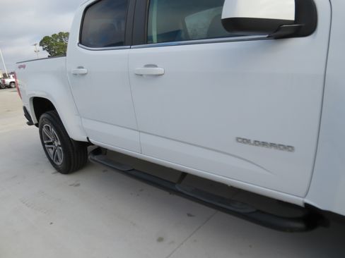 Certified 2020 Chevrolet Colorado LT w/ LT Convenience Package image 12