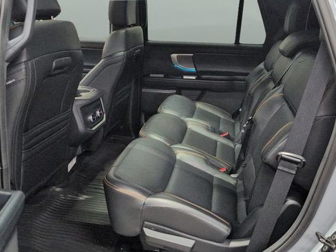 Used 2025 Ford Expedition Tremor AWD/4WD image 18