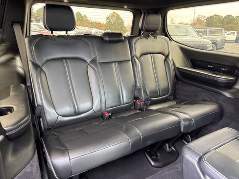 Used 2022 Jeep Grand Wagoneer Series II image 19