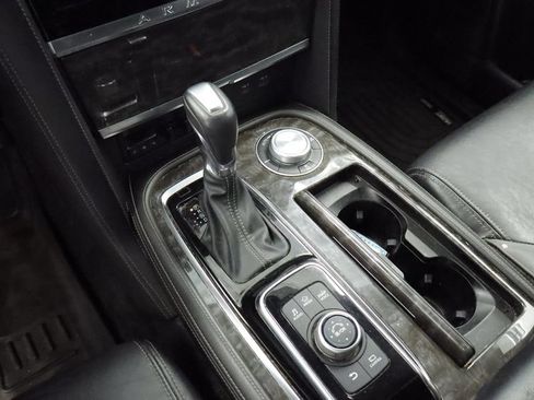 Used 2021 Nissan Armada Platinum w/ Captain's Chairs Package AWD/4WD image 30