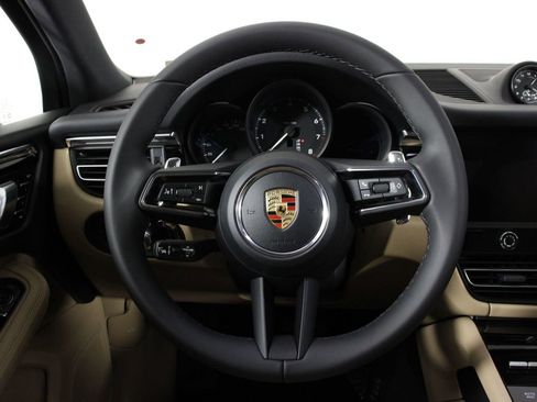 New 2026 Porsche Macan image 12