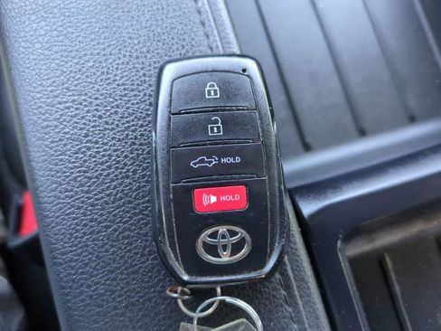 Used 2024 Toyota Tundra Limited image 27