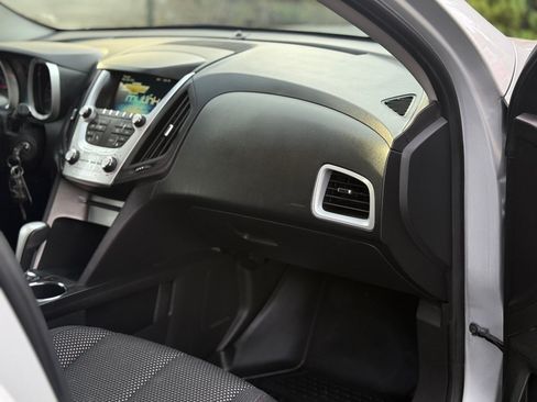 Used 2014 Chevrolet Equinox LT w/ Driver Convenience Package AWD/4WD image 17
