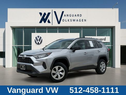 Used 2020 Toyota RAV4 LE FWD image 1