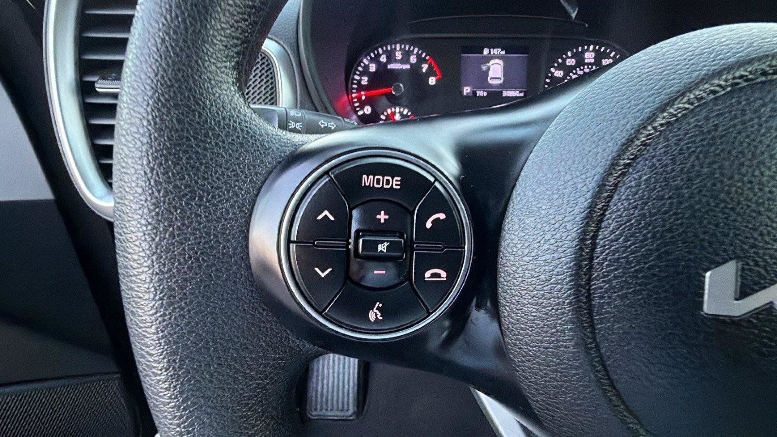 Used 2022 Kia Soul LX FWD image 26