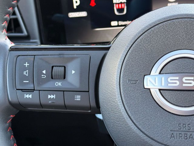 Certified 2025 Nissan Kicks SR FWD image 18
