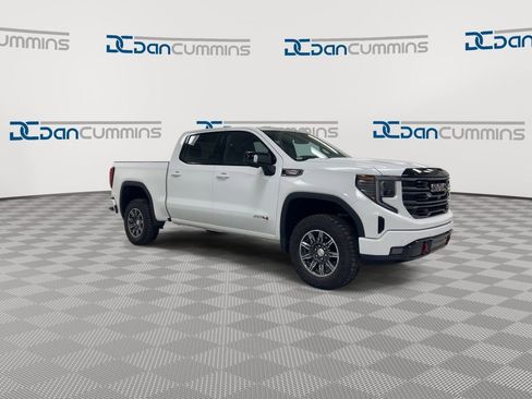 Used 2025 GMC Sierra 1500 AT4 image 2