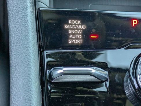 Used 2022 Jeep Grand Cherokee Overland w/ Luxury Tech Group IV image 33