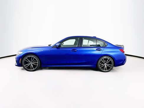 Used 2021 BMW 330i Sedan w/ M Sport Package RWD image 4