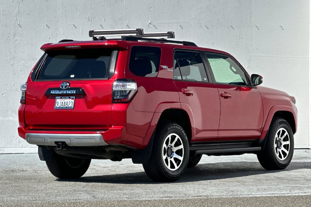 Used 2023 Toyota 4Runner TRD Off-Road Premium w/ Moonroof Package AWD/4WD image 3
