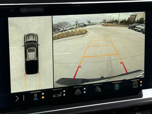 Certified 2023 Chevrolet Silverado 1500 High Country w/ High Country Premium Package image 17