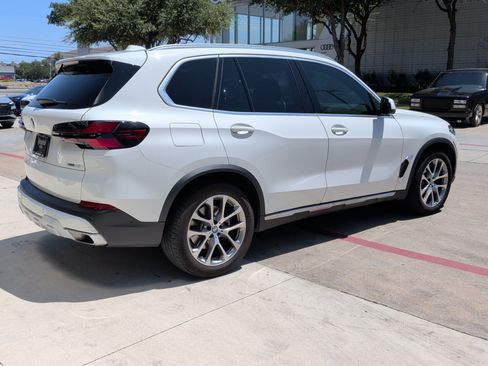 Used 2024 BMW X5 xDrive40i w/ Premium Package AWD/4WD image 8