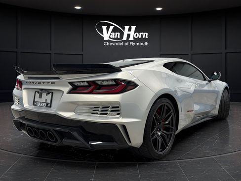 Used 2024 Chevrolet Corvette Z06 w/ Stealth Interior Trim Package RWD image 9