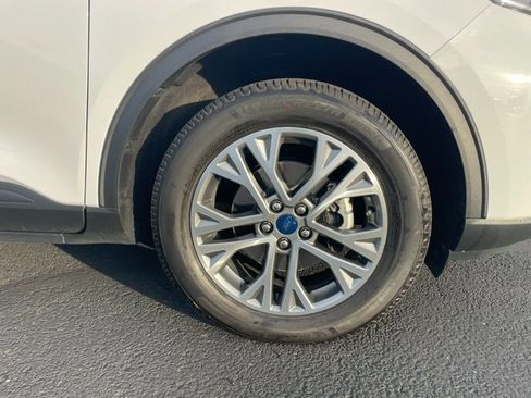 Used 2022 Ford Escape SEL image 10