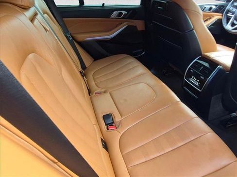 Used 2022 BMW X5 xDrive40i w/ Executive Package AWD/4WD image 19