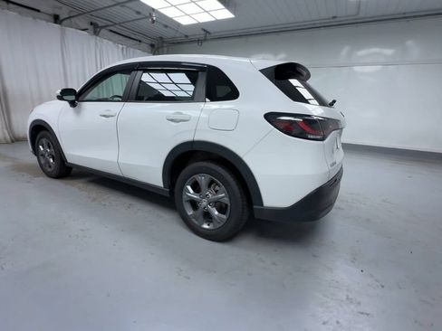 Certified 2026 Honda HR-V LX image 6