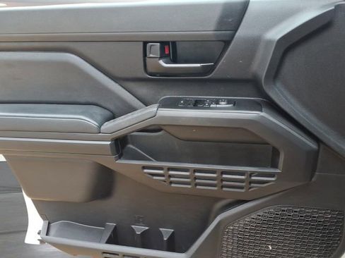 Used 2025 Toyota Tacoma SR RWD image 15