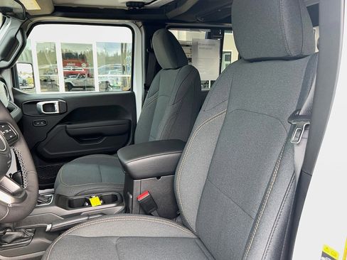 New 2026 Jeep Gladiator Sport image 26