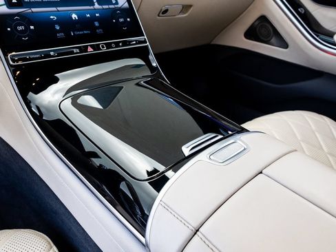 Used 2021 Mercedes-Benz S 580 4MATIC Sedan w/ AMG Line image 37