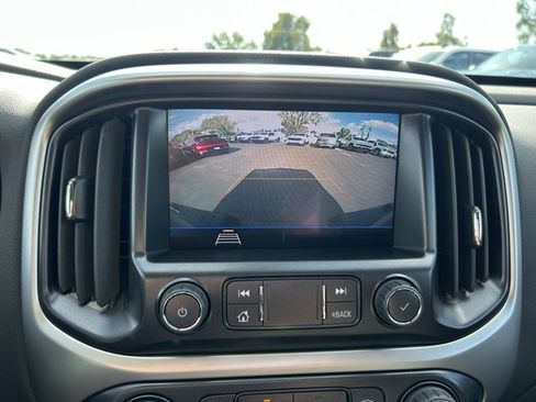 Used 2022 Chevrolet Colorado LT image 24