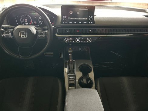 Used 2023 Honda Civic Sport image 16