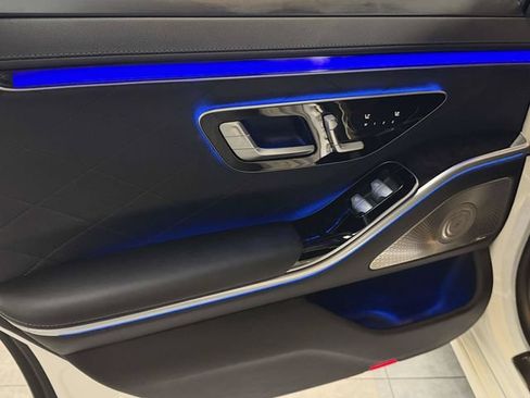 Certified 2023 Mercedes-Benz S 580 4MATIC Sedan image 11