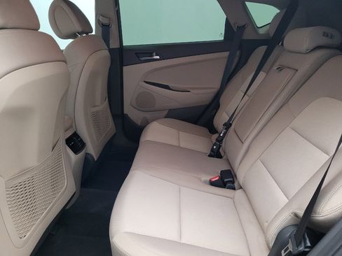 Used 2017 Hyundai Tucson Sport image 18