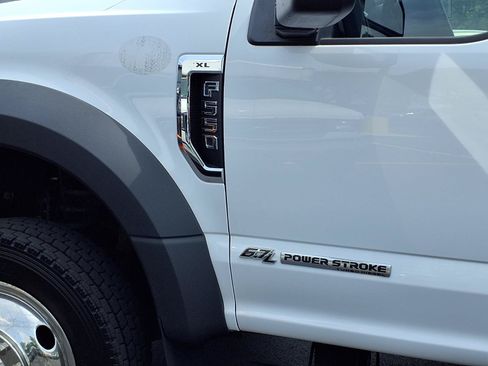 Used 2018 Ford F550 4x4 Regular Cab Super Duty image 24