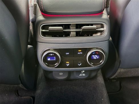 Used 2023 Genesis GV70 2.5T Select w/ Sport Prestige Package image 27