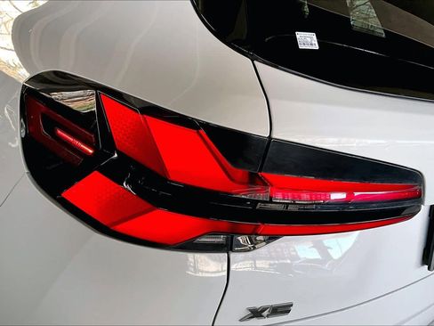 Certified 2024 BMW X5 M60i w/ Executive Package image 28